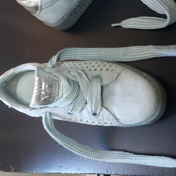 Marco Tozzi, unique slate blue suede and silver leather sneakers size 40/8.5-9 - Picture 5 of 5